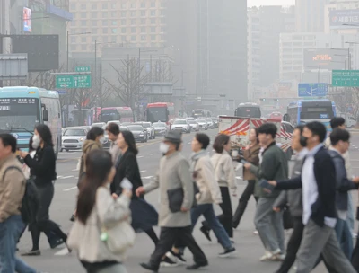 노동자 보호 ‘소득 감소’ 역풍 피하려면 [긱워커 870만, 일터 기본법 ...
